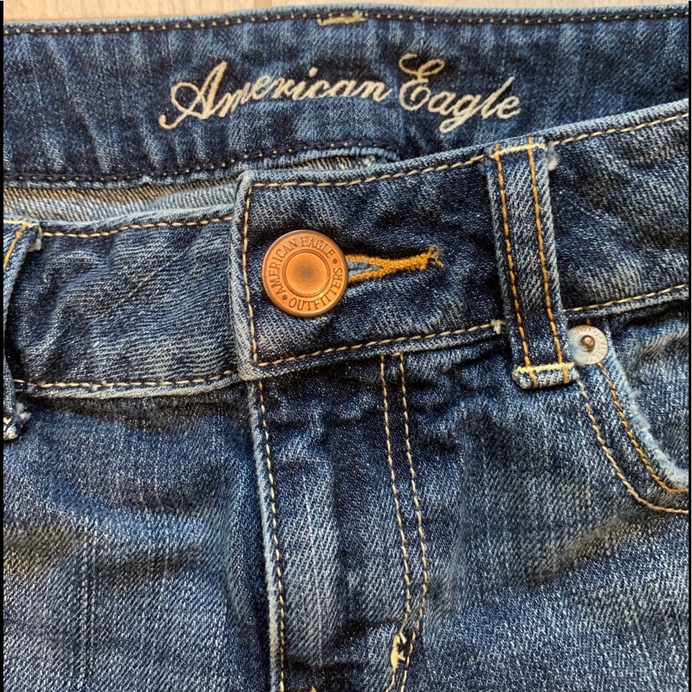 American Eagle Distressed Cotton Jean Shorts - Picture 6 of 7